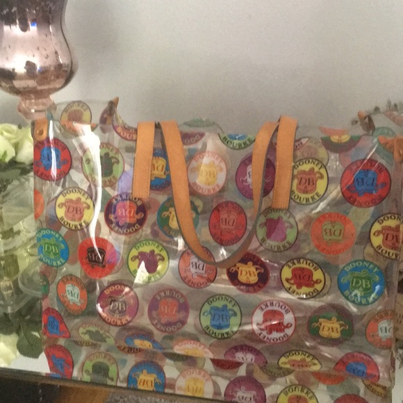 Handbags - Dooney & Bourke Tote